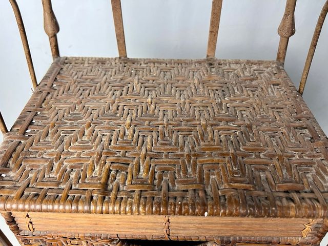 Cajonera Vintage de bambú y ratán