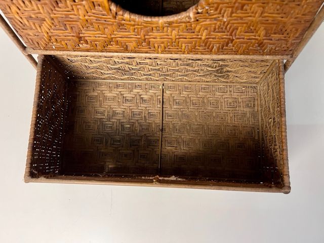 Cajonera Vintage de bambú y ratán