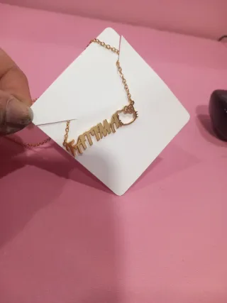 Colgante Nombre Fatima Hello Kitty Oro