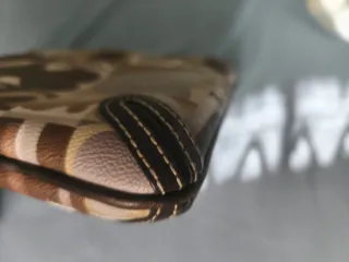 Bolso Tous estampado beige y marrón