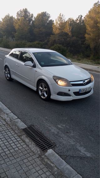 Opel Astra 2010