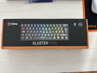 Teclado Krom Kluster RGB Gaming NUEVO
