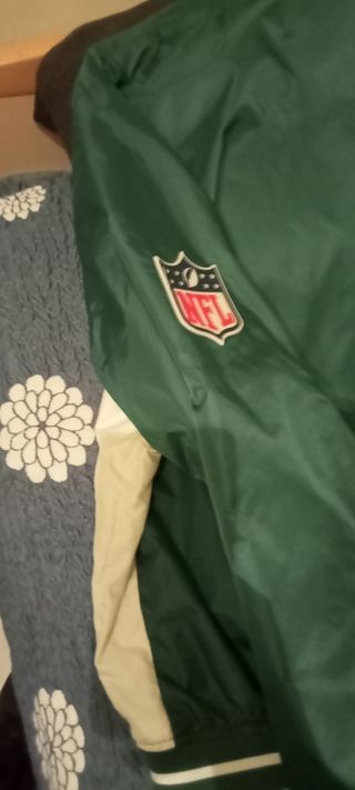 Cazadora Pull&Bear Verde Talla XL