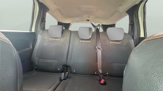 Dacia Lodgy Laureate dCi 79 kW (107 CV)