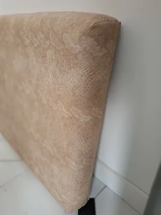 Cabecero tapizado beige cama 135/150