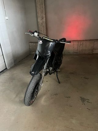 Rieju MRT 49cc Supermotard Negra