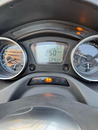 Piaggio MP3 300 Sport Blanca