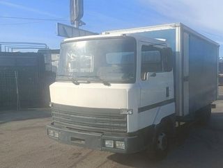 Camión Nissan