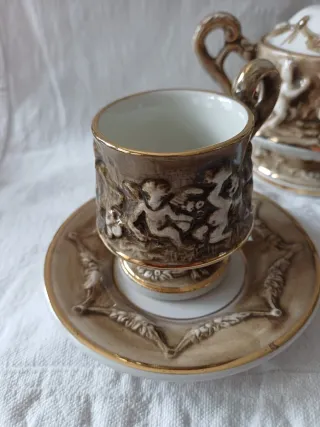 Set Tazzine e Zuccheriera Capodimonte Vintage