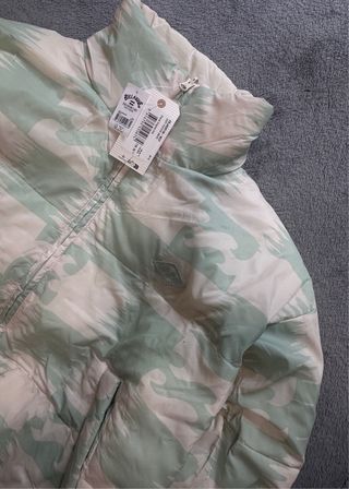 Chaqueta puffer Billabong reversible talla M