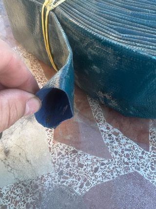 Bomba de agua sumergible azul + manguera azul