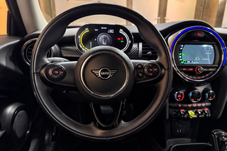 Mini Cooper SE 184cv