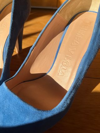 Zapatos de tacón Bimba y Lola azul