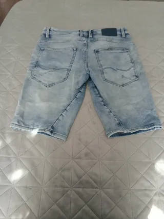 Vaqueros cortos Jack & Jones desgastados