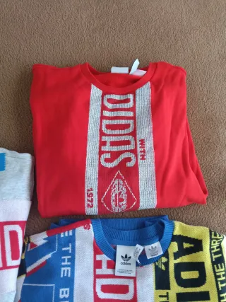 Conjunto 3 jerseys Adidas Navidad Friends & Family