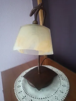 Lámpara de techo y de mesillas