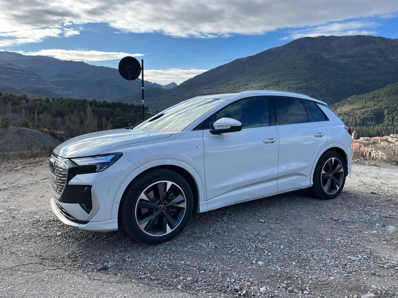 Audi Q4 50 e-tron quattro S line 299CV – 2023 - foto 1