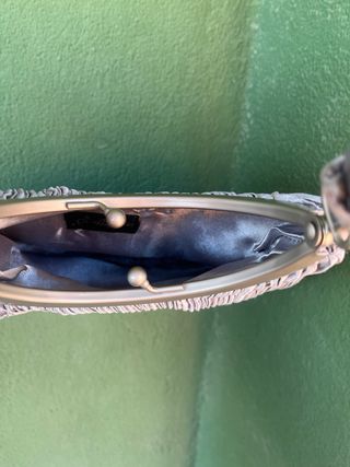 Bolso de mano plateado