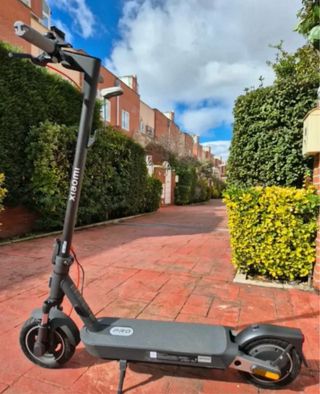 Xiaomi Pro 5 con garantía y 2 cargadores