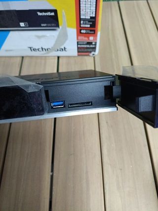 Technisat DIGIT ISIO STC+ 4K UHD Versión alemana