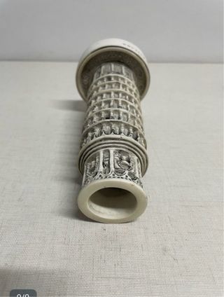 Escultura Torre de Pisa Beige/Gris