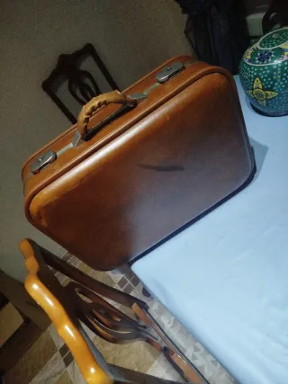 Maleta vintage marrón