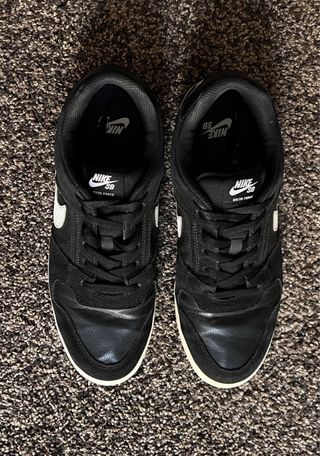 Zapatillas Nike SB Delta Force Negras y Blancas