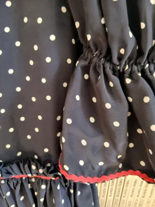 Traje de flamenca azul con lunares