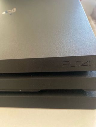 Consola Sony PS4 Negra