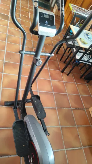 Elíptica de ejercicio
