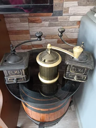 3 Molinillos de Café Antiguos