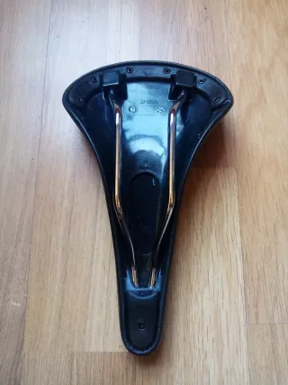 Sillín de bicicleta retro