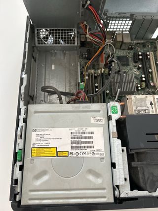 Torre HP Compaq para piezas