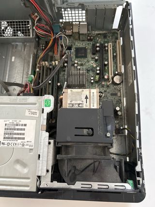 Torre HP Compaq para piezas