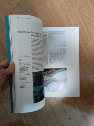 Revista arquitectura 2G. Foreign Office Architects