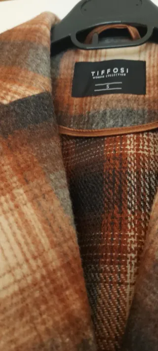 Cappotto donna primaverile a quadri marrone beige