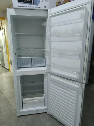 Nevera Combi Ikea 1.85x60cm No Frost