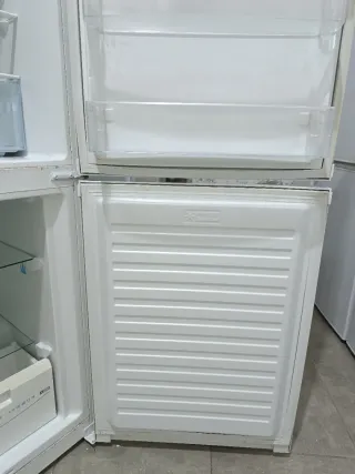 Nevera Combi Ikea 1.85x60cm No Frost