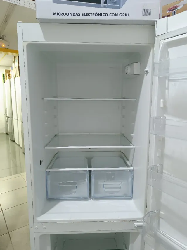Nevera Combi Ikea 1.85x60cm No Frost