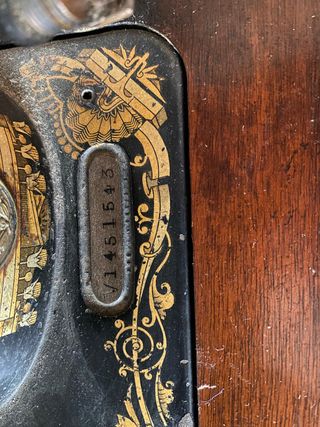 Máquina de coser Singer antigua