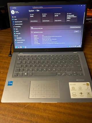 Portátil Asus 14 8GB RAM 256GB SSD i3