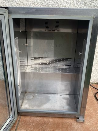 Nevera Red Bull Metálica Liebherr