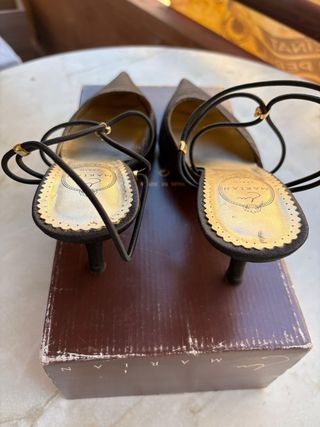 Zapatos de tacón de punta fina