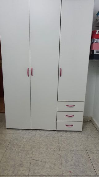 ALQUILER DE HABITACIÓN A CHICA O SEÑORA