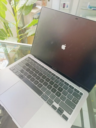 MacBook Air M1 256GB 8GB RAM 2020 Gris Espacial