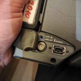Cámara Sony DVCAM DSR-250P