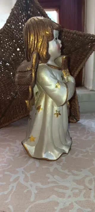 Angelo in ceramica bianco e oro