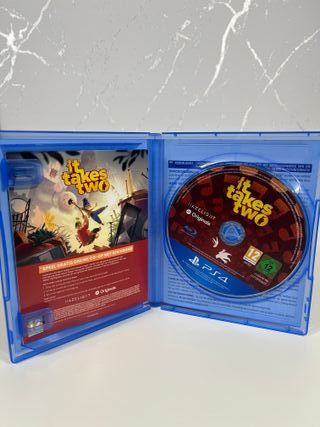 It Takes Two PS4 (PlayStation 4)