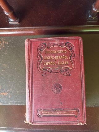 Diccionario antiguo de 1921, inglés español