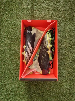 Botas de fútbol Predator Mutator 20+ FG